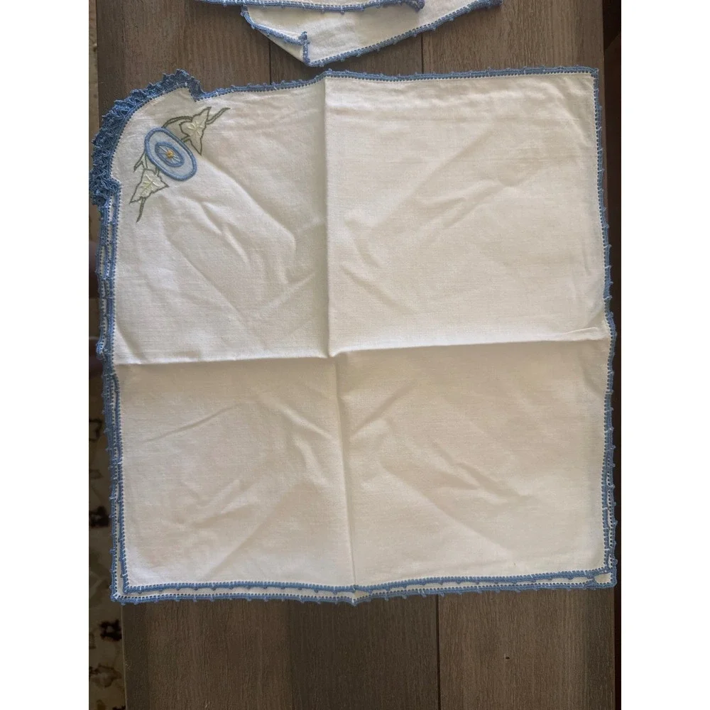 Vintage Hand Embroidered Morning Glory Linen Napkins Blue Crochet Lace Set of 4
